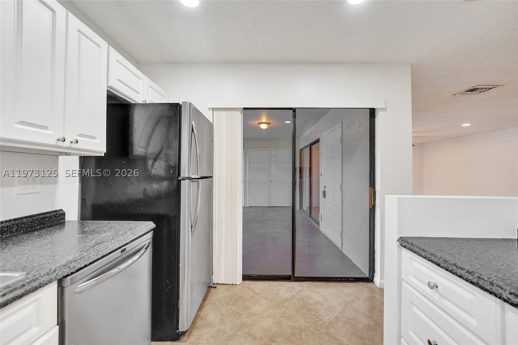 9340 Sw 61st Way B Property Photo 8