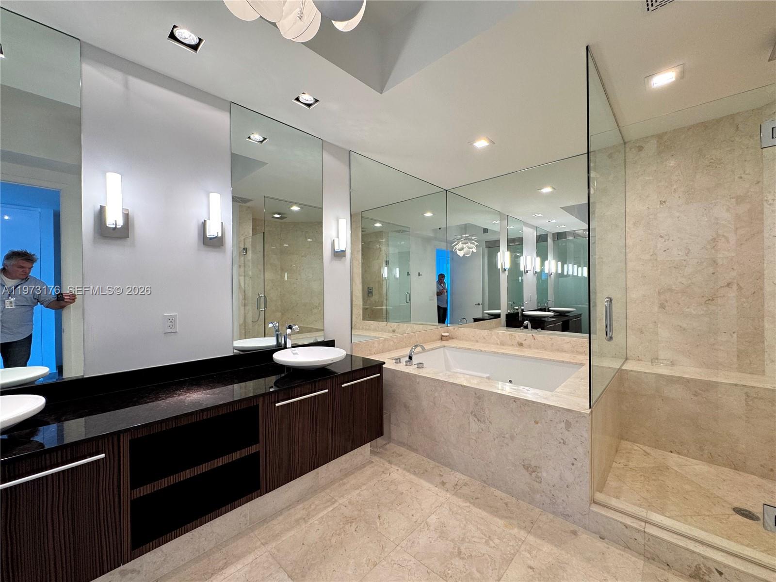 2711 S Ocean Dr 3404 Property Photo 17