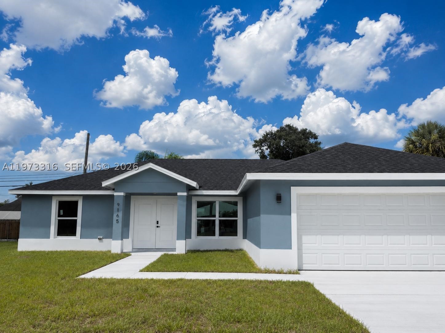 9165 100th Ct Property Photo 1