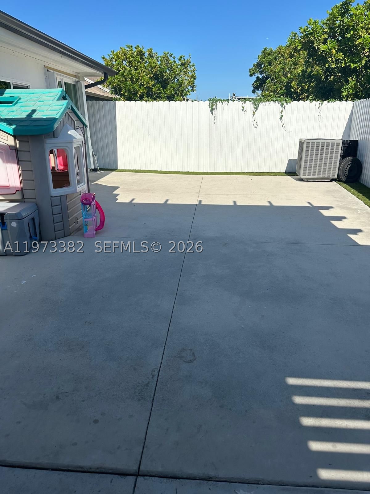 3242 Nw 203rd St Property Photo 6