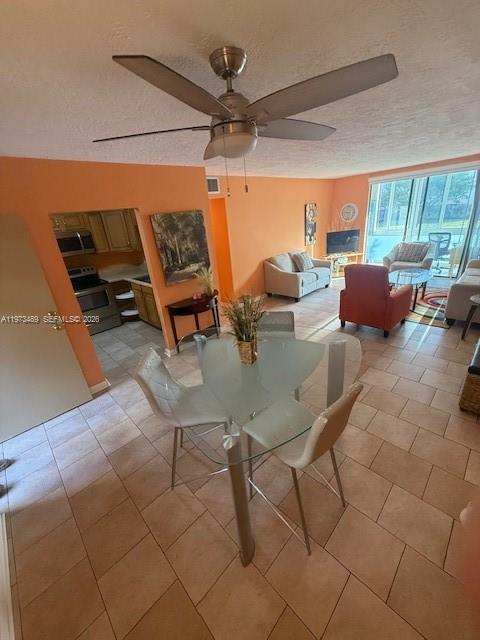 2801 Somerset Dr 105 Property Photo 2