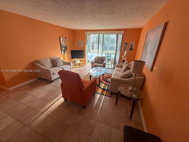 2801 Somerset Dr 105 Property Photo 7