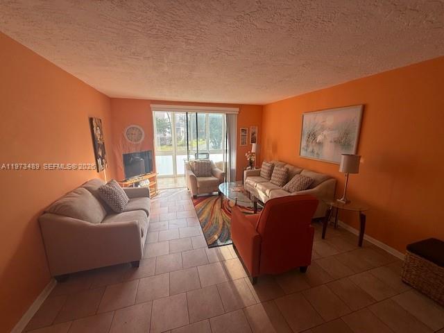 2801 Somerset Dr 105 Property Photo 14