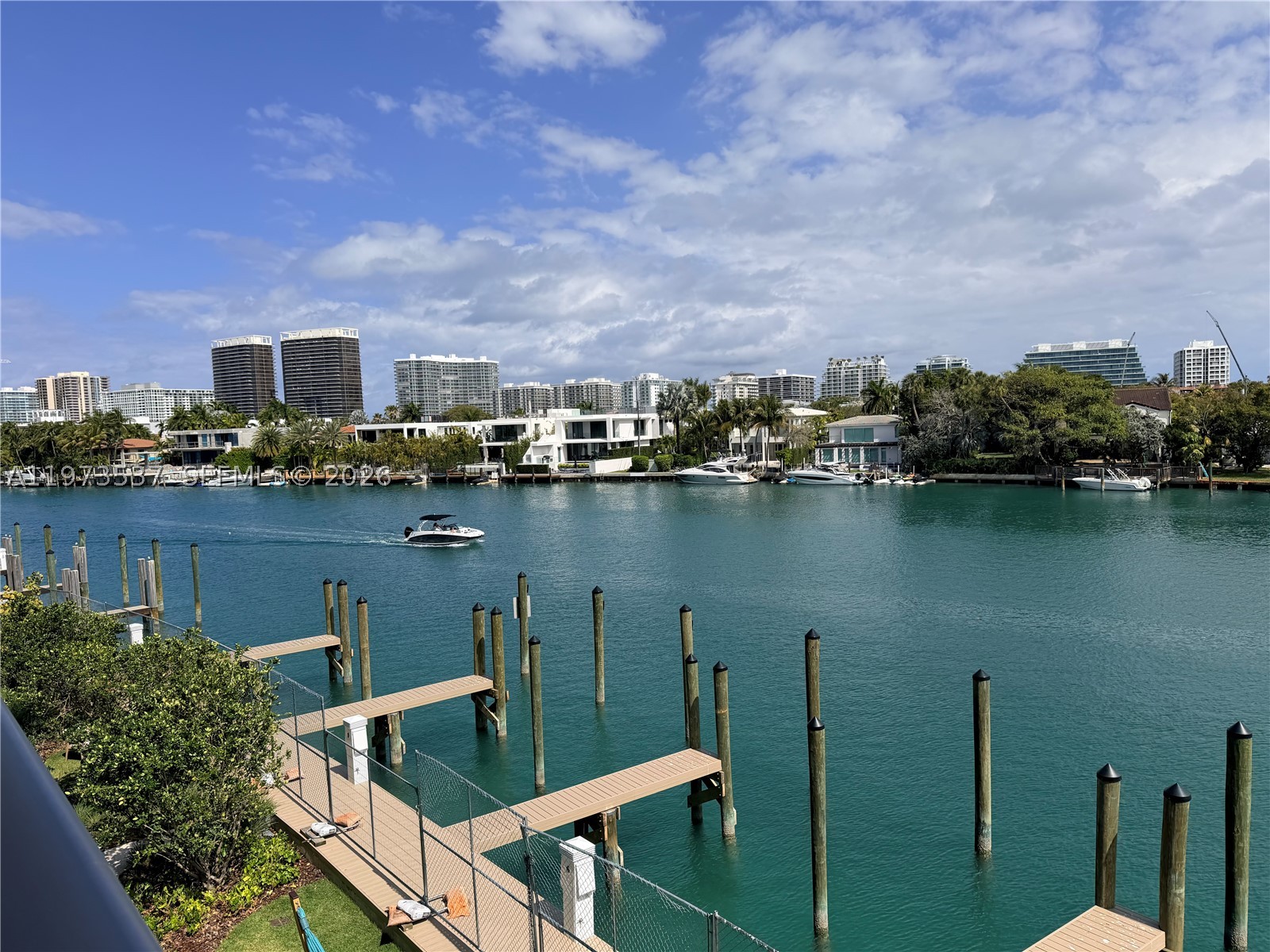 9221 E Bay Harbor Dr 309 Property Photo 2