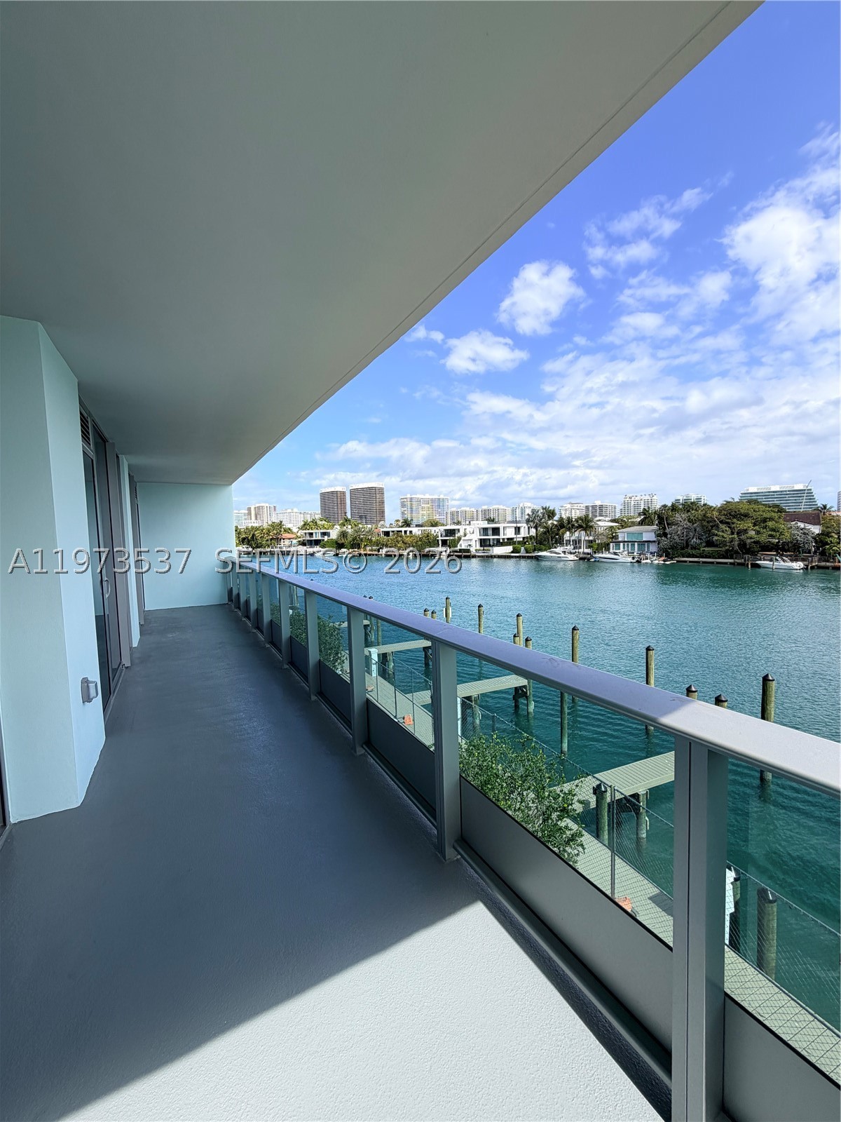 9221 E Bay Harbor Dr 309 Property Photo 3