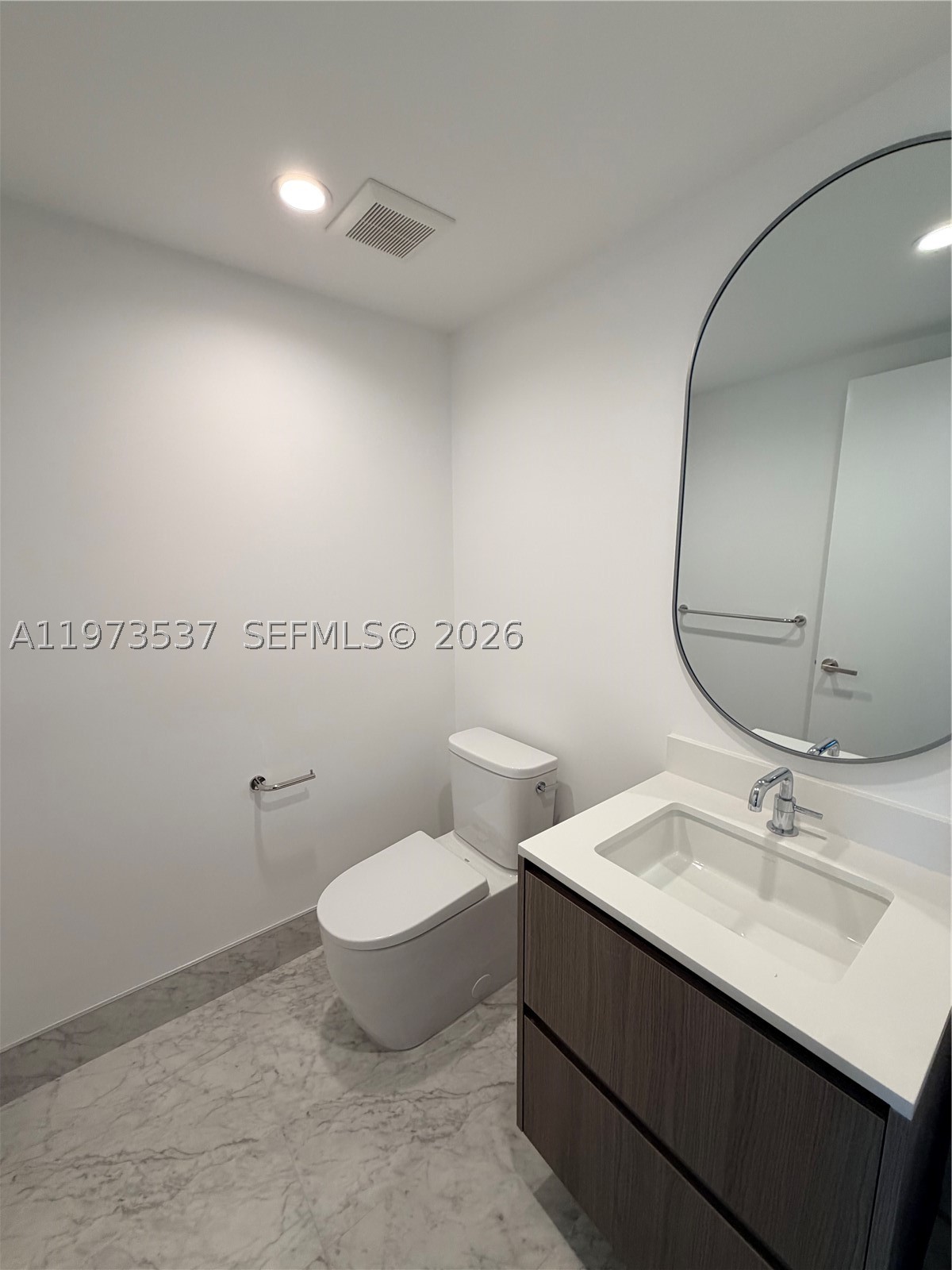 9221 E Bay Harbor Dr 309 Property Photo 14