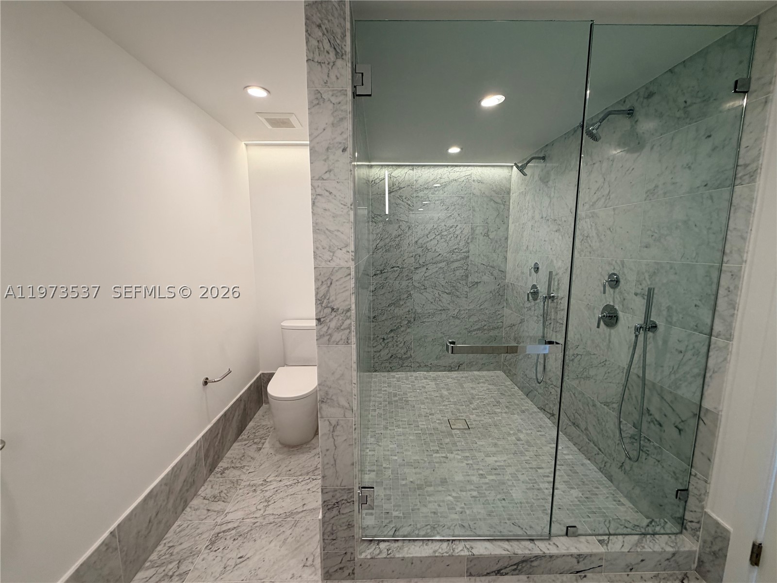 9221 E Bay Harbor Dr 309 Property Photo 18