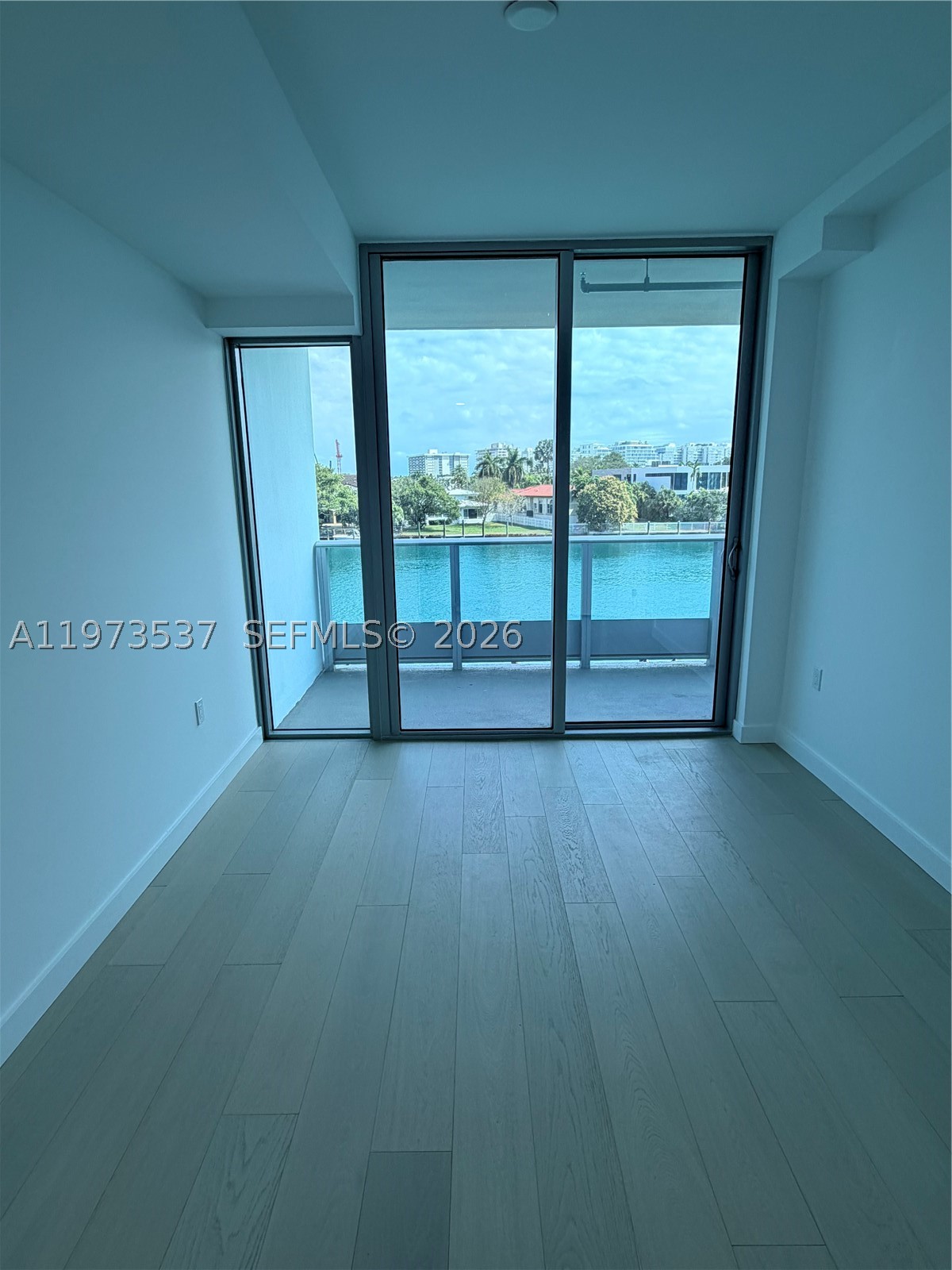 9221 E Bay Harbor Dr 309 Property Photo 20