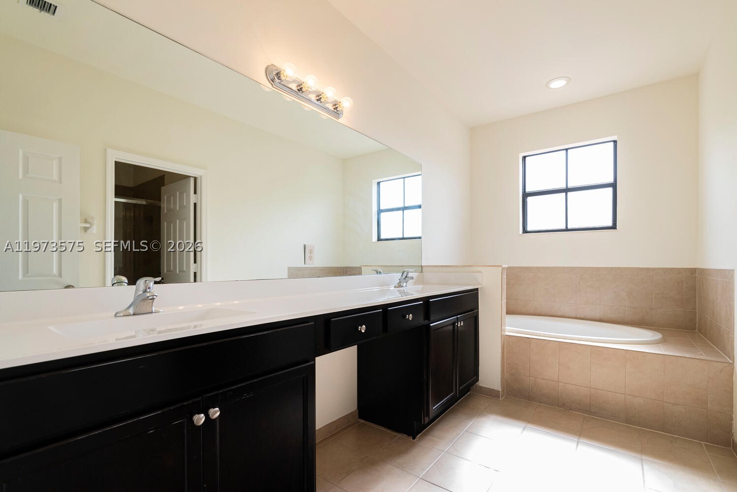 516 Se 35th Ter Property Photo 13