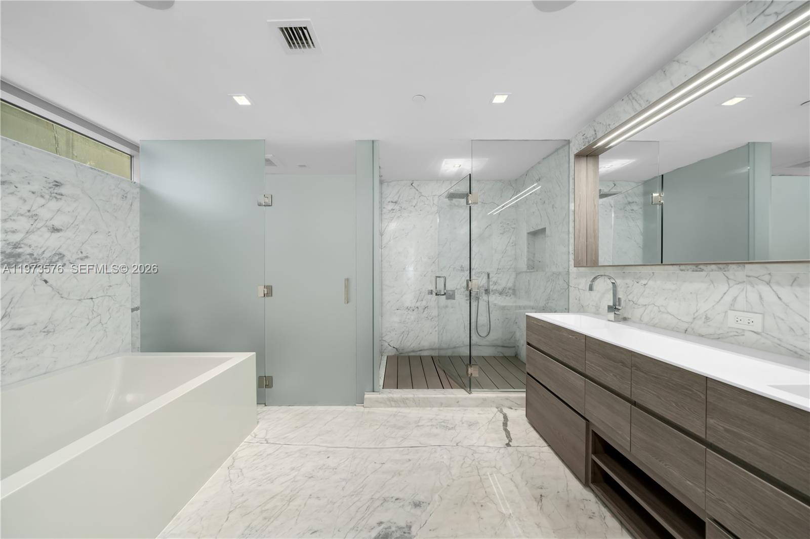 321 Ocean Dr 200 Property Photo 5