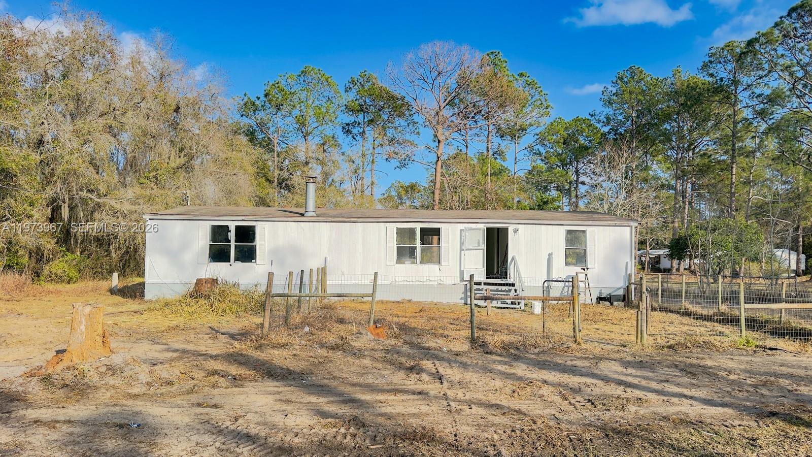 124 Cypress Dr Property Photo 2