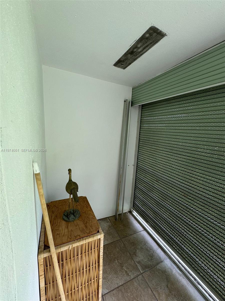 221 Kent M 221 Property Photo 10