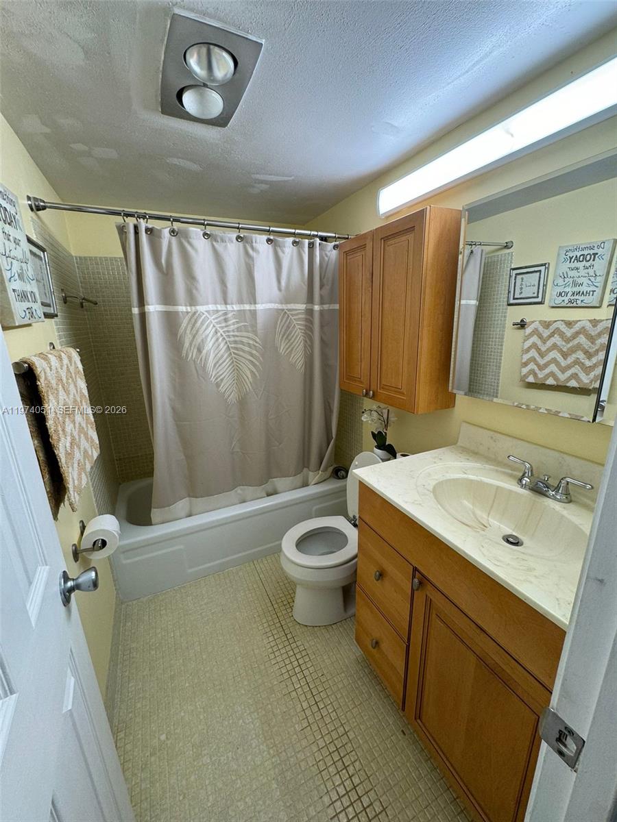 221 Kent M 221 Property Photo 16