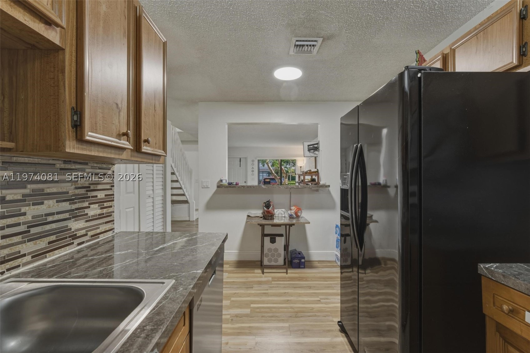 9853 Riverside Dr 8-24 Property Photo 6