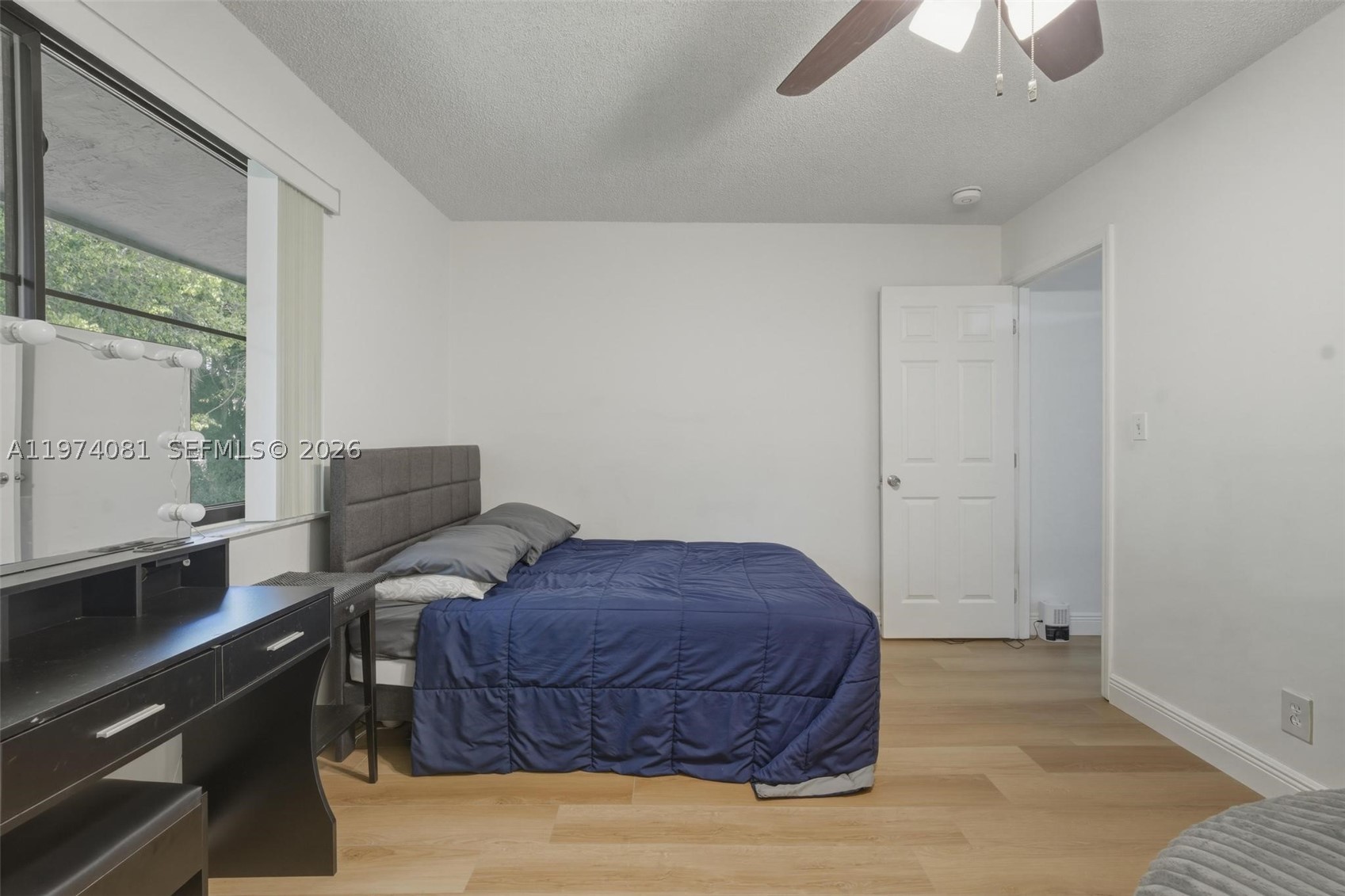 9853 Riverside Dr 8-24 Property Photo 11