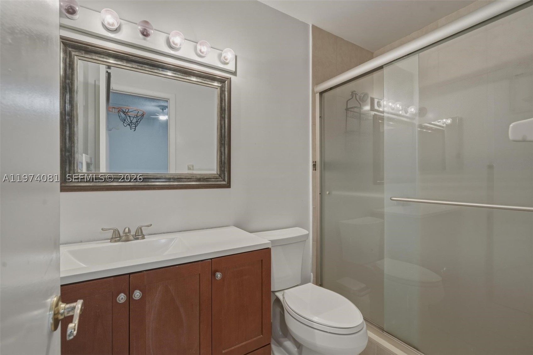 9853 Riverside Dr 8-24 Property Photo 17