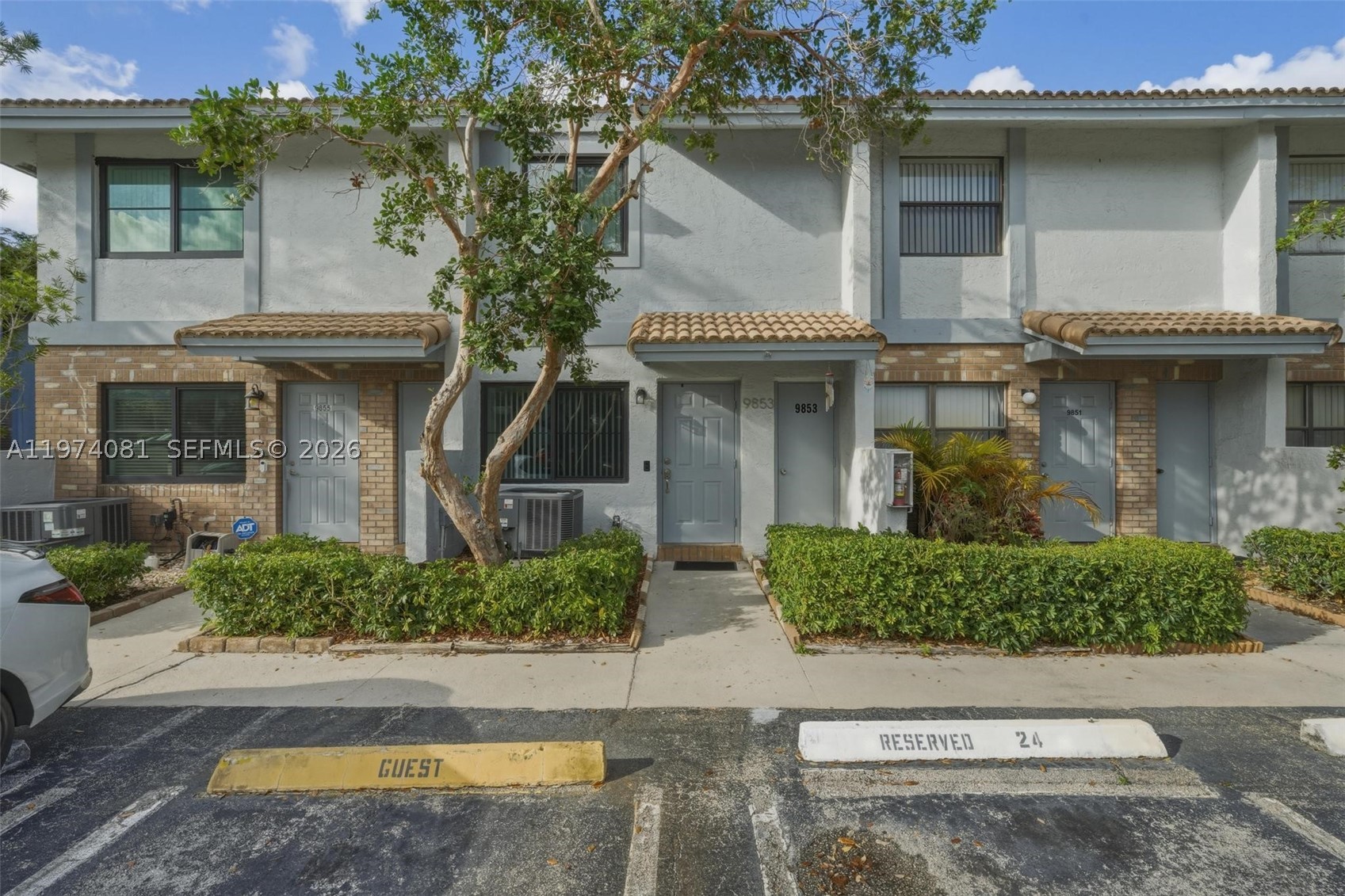 9853 Riverside Dr 8-24 Property Photo 26