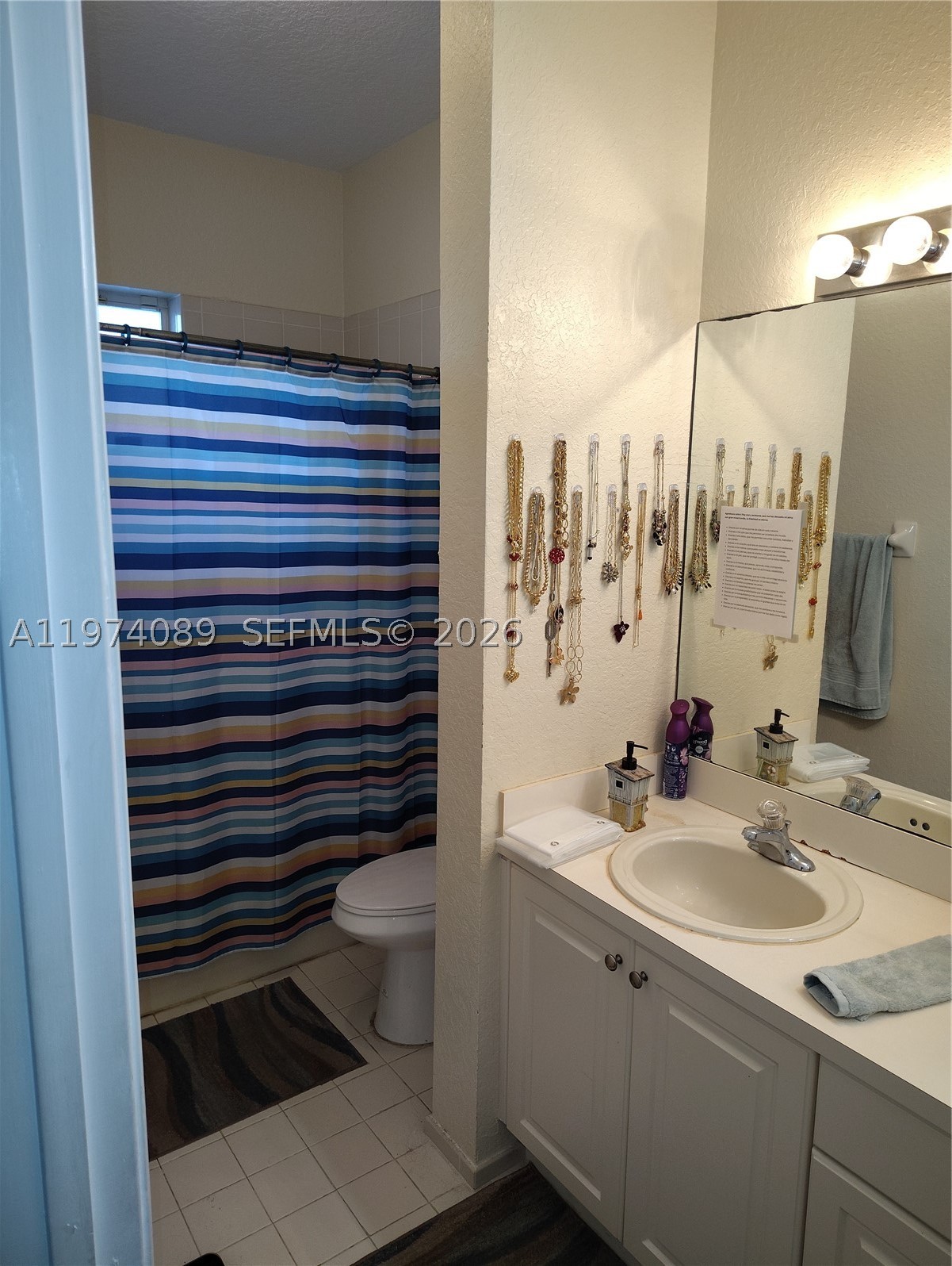 A11974089 Property Photo 10