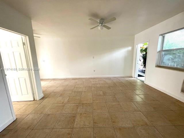 810 82nd St Property Photo 13