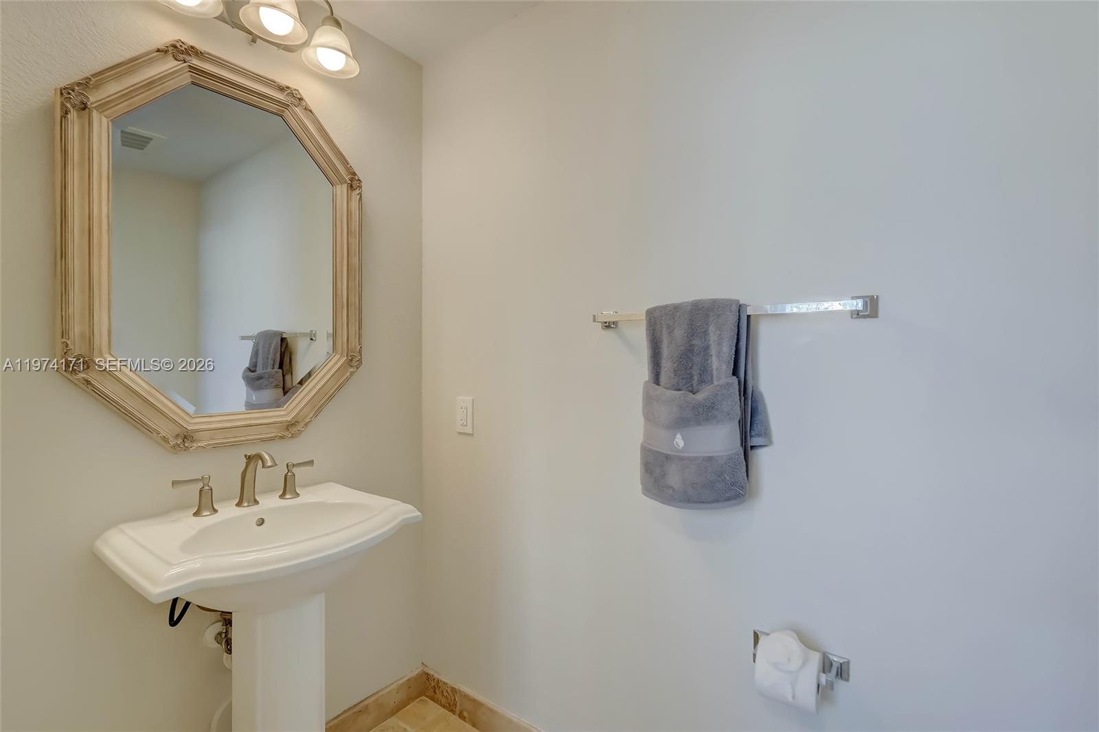 2039 Oceanwalk Ter 401 Property Photo 7