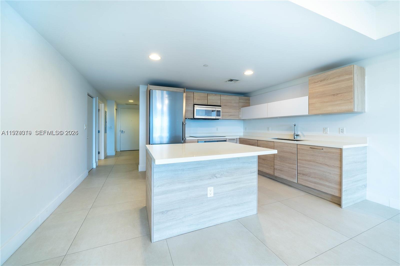 16385 Biscayne Blvd 1120 Property Photo 2