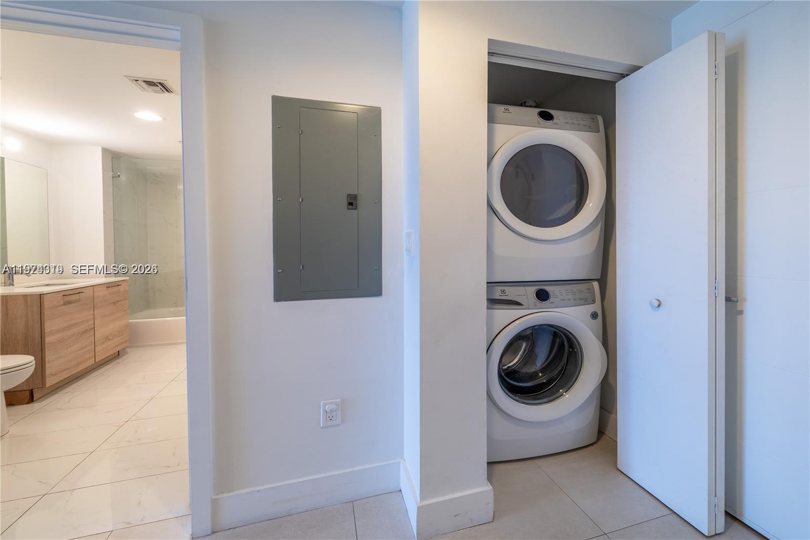16385 Biscayne Blvd 1120 Property Photo 13