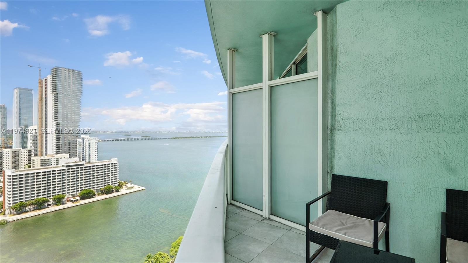 1900 N Bayshore Dr 2810 Property Photo 2