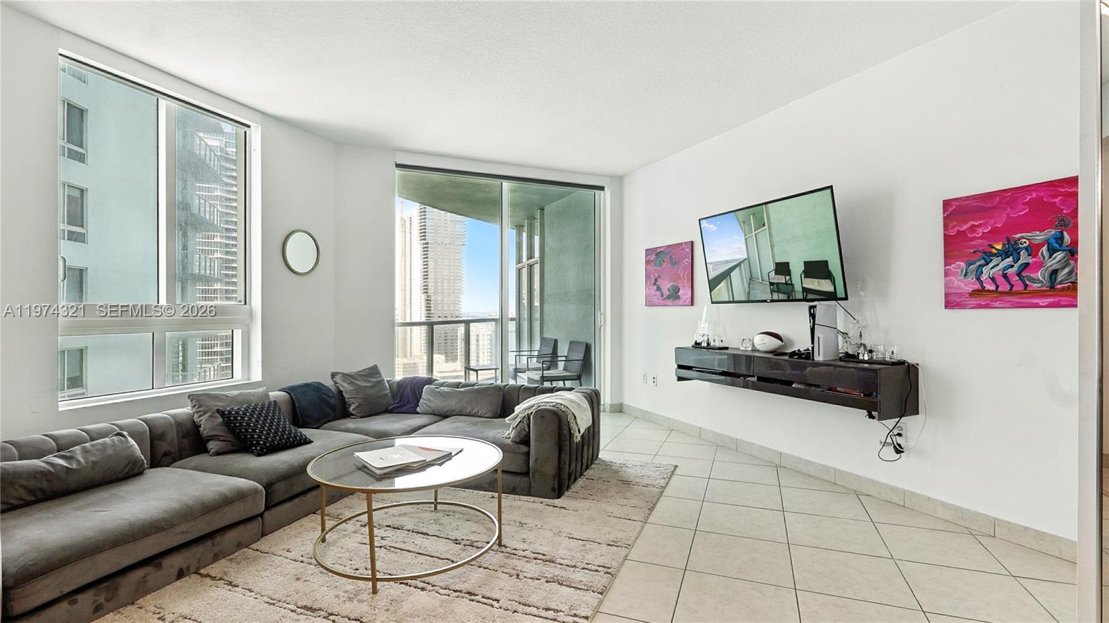 1900 N Bayshore Dr 2810 Property Photo 3