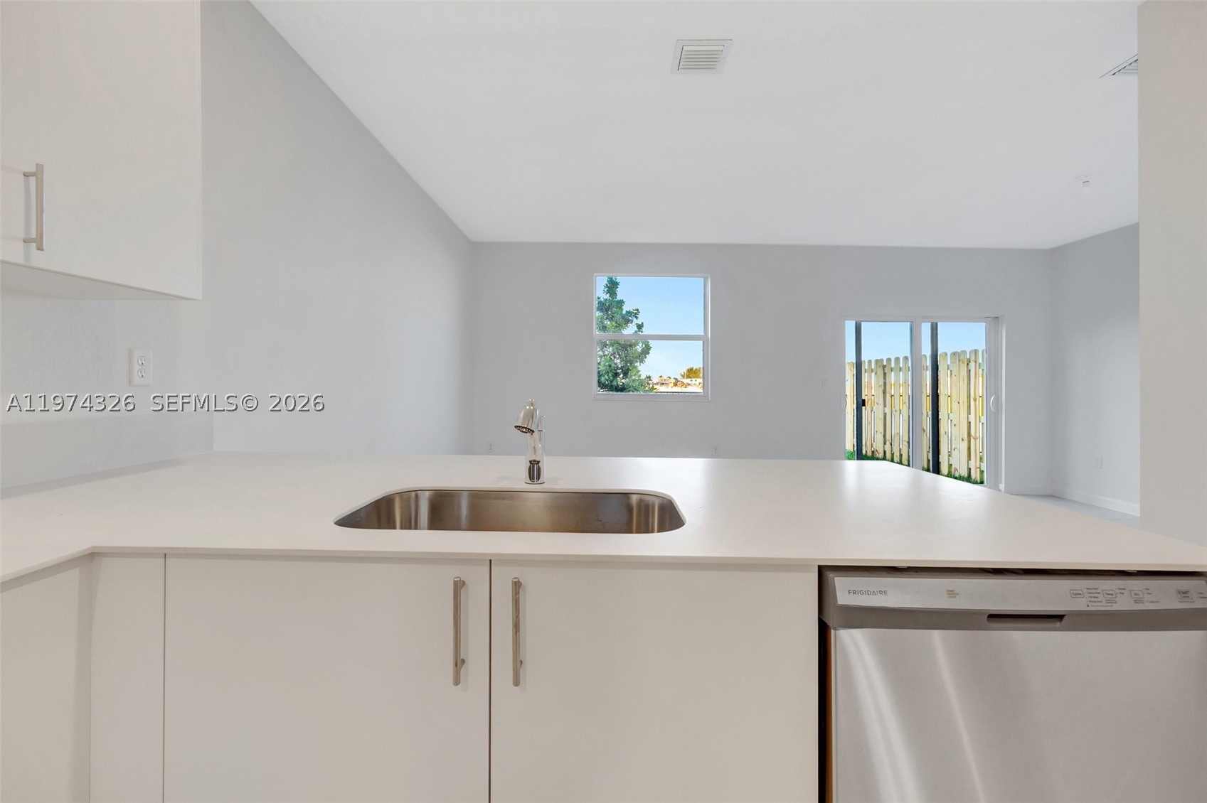 2574 Se 25 Rd 2574 Property Photo 11