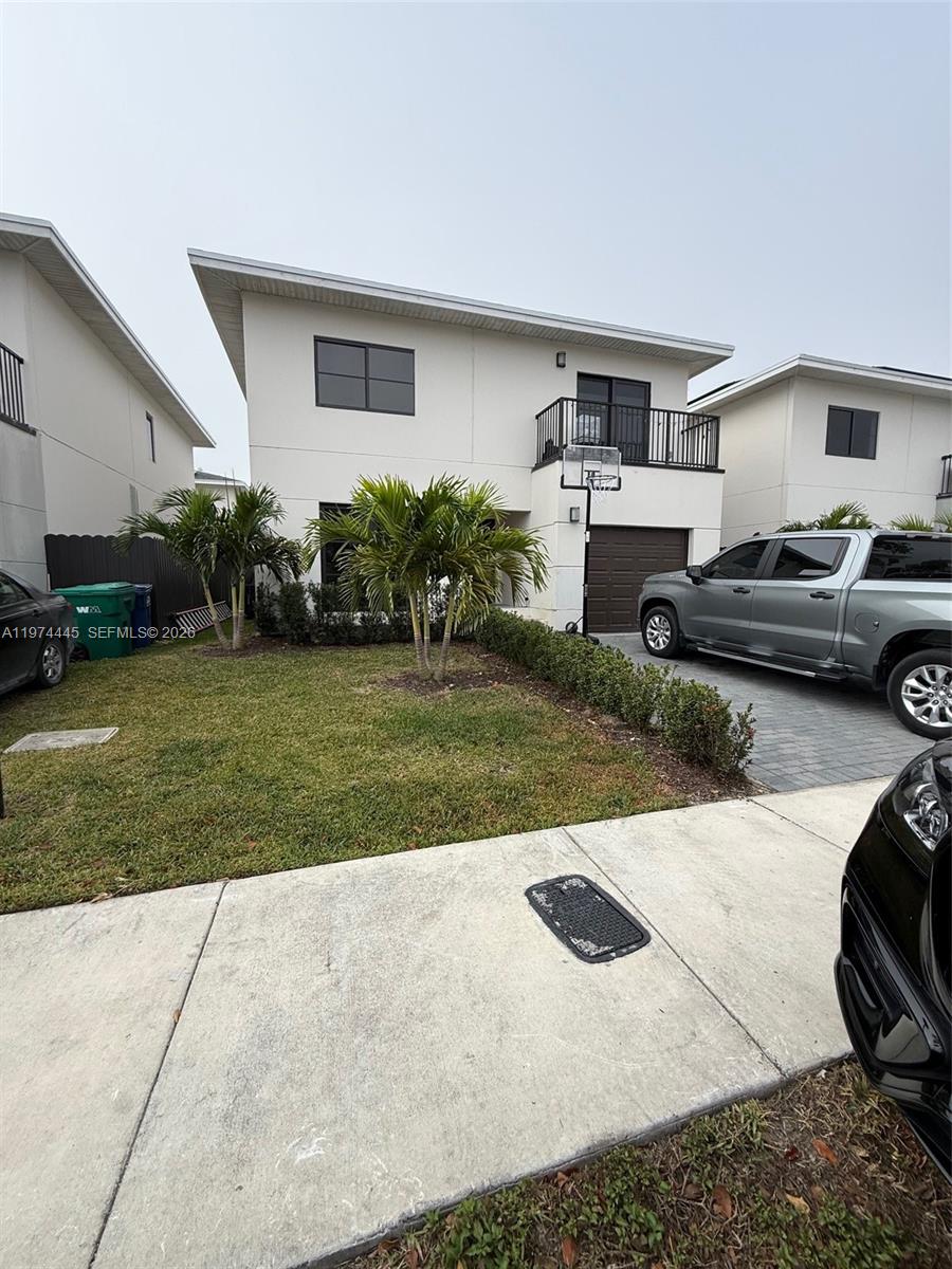 1360 Nw 3rd St Property Photo 3