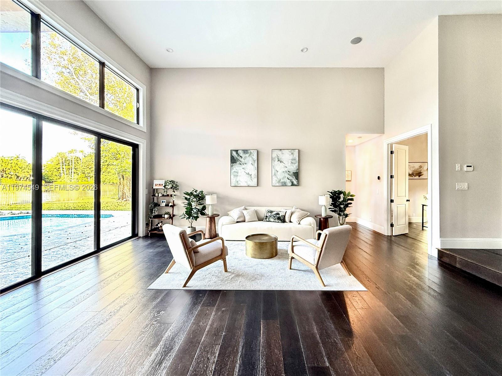 400 Alexandra Cir 0 Property Photo 6