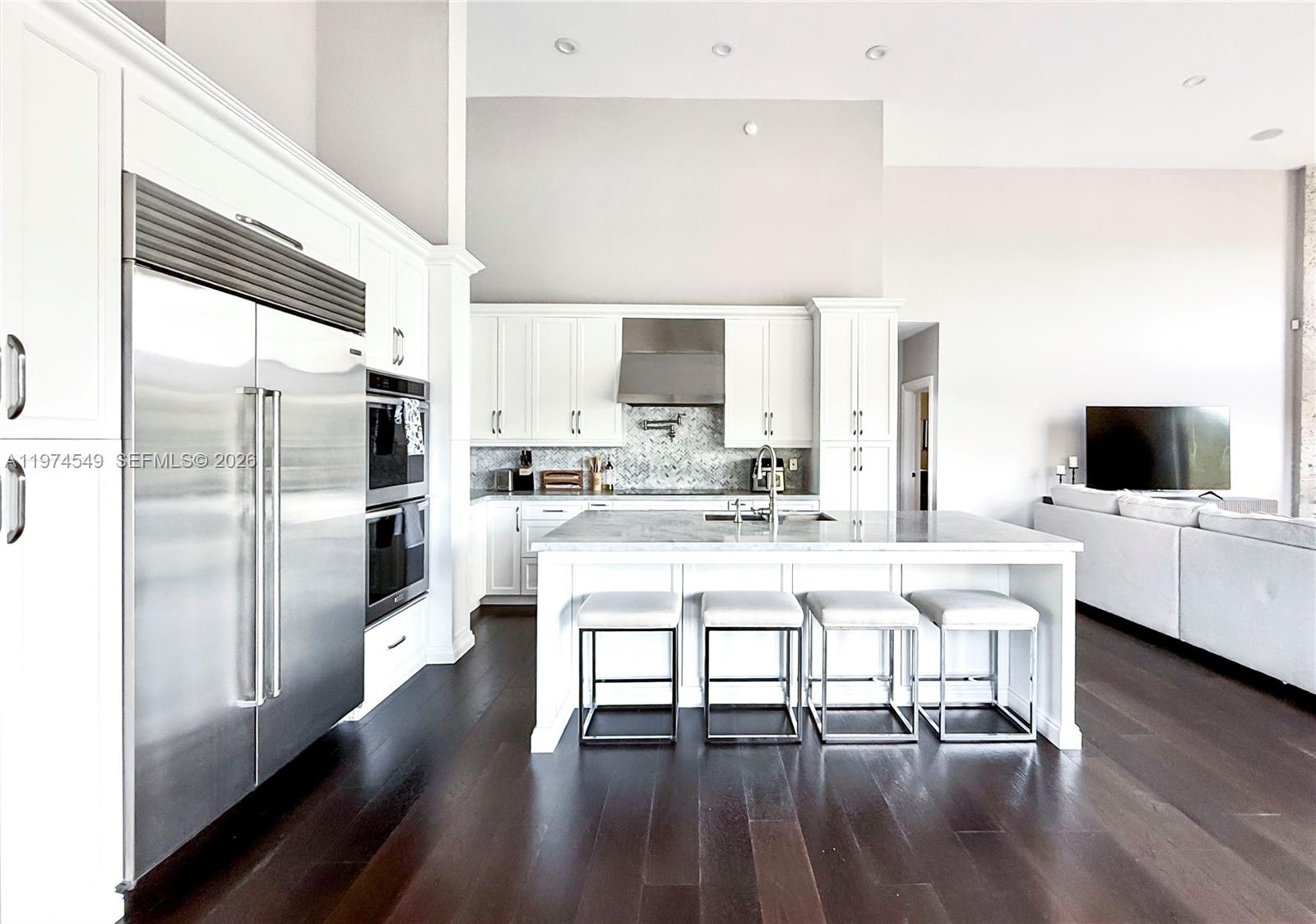 400 Alexandra Cir 0 Property Photo 18
