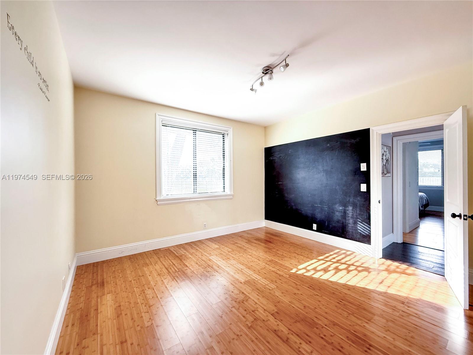 400 Alexandra Cir 0 Property Photo 66