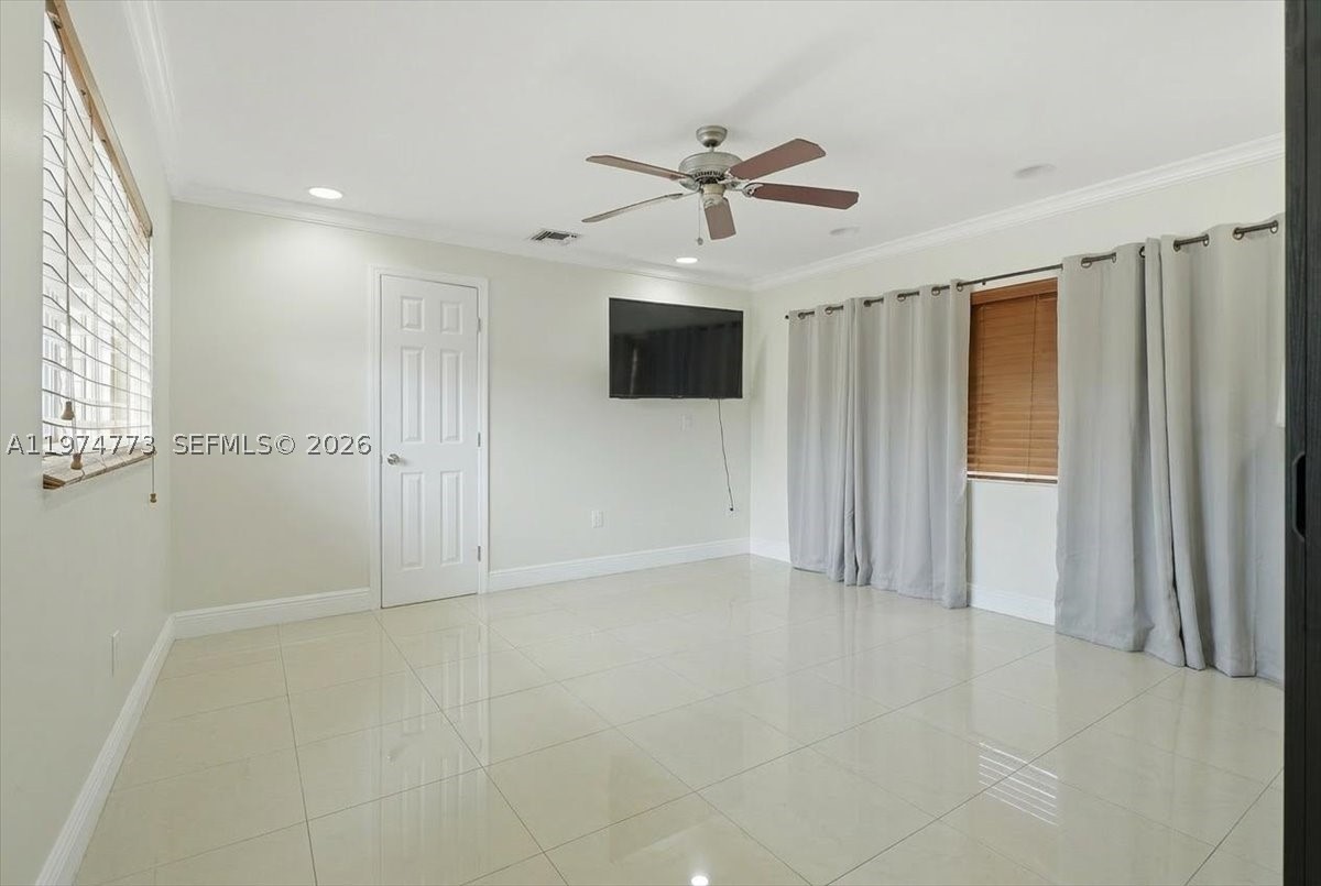 4925 Tyler St Property Photo 51