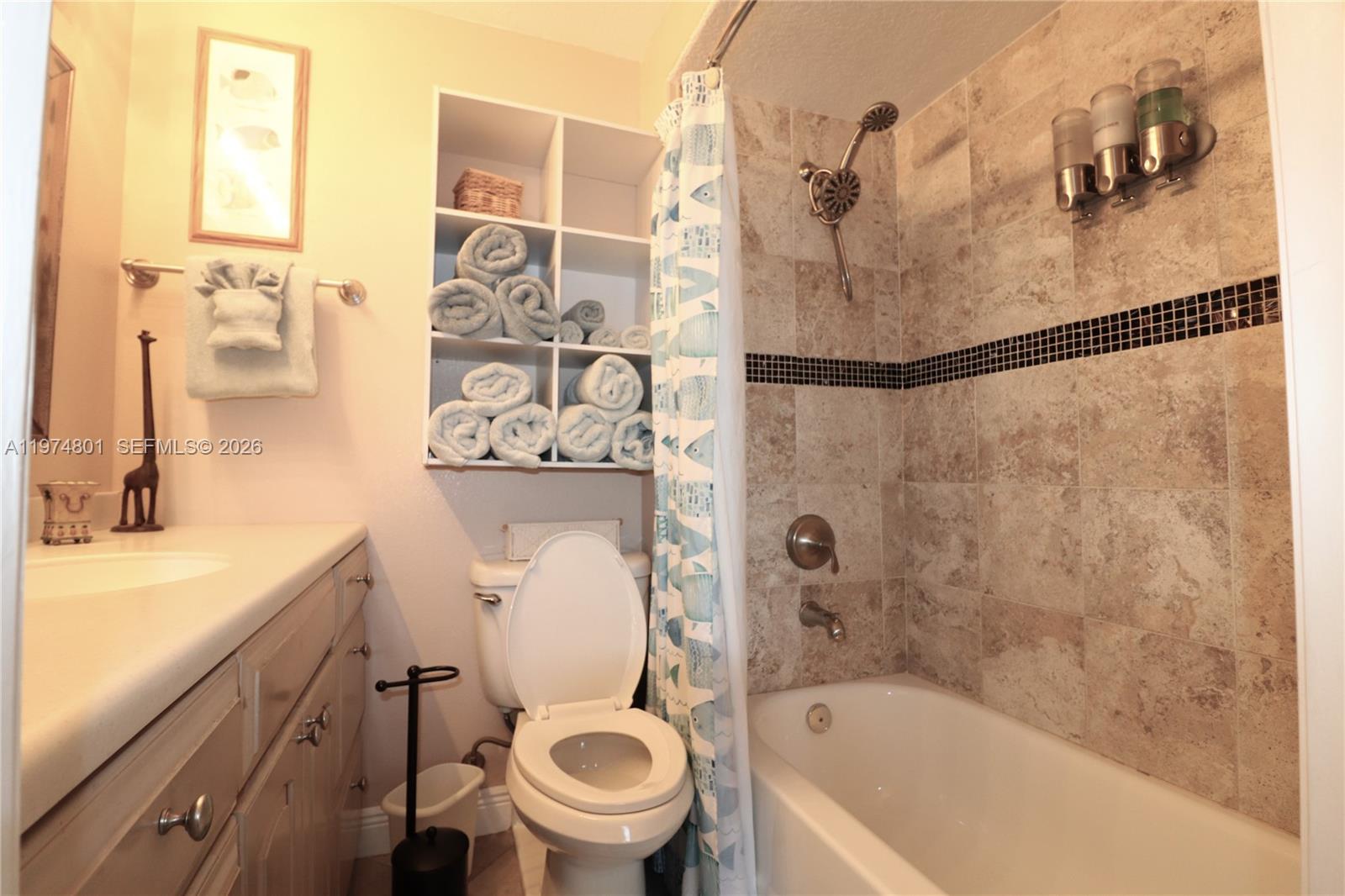 A11974801 Property Photo 27