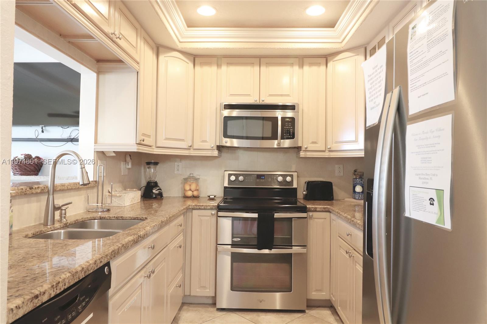 A11974801 Property Photo 32