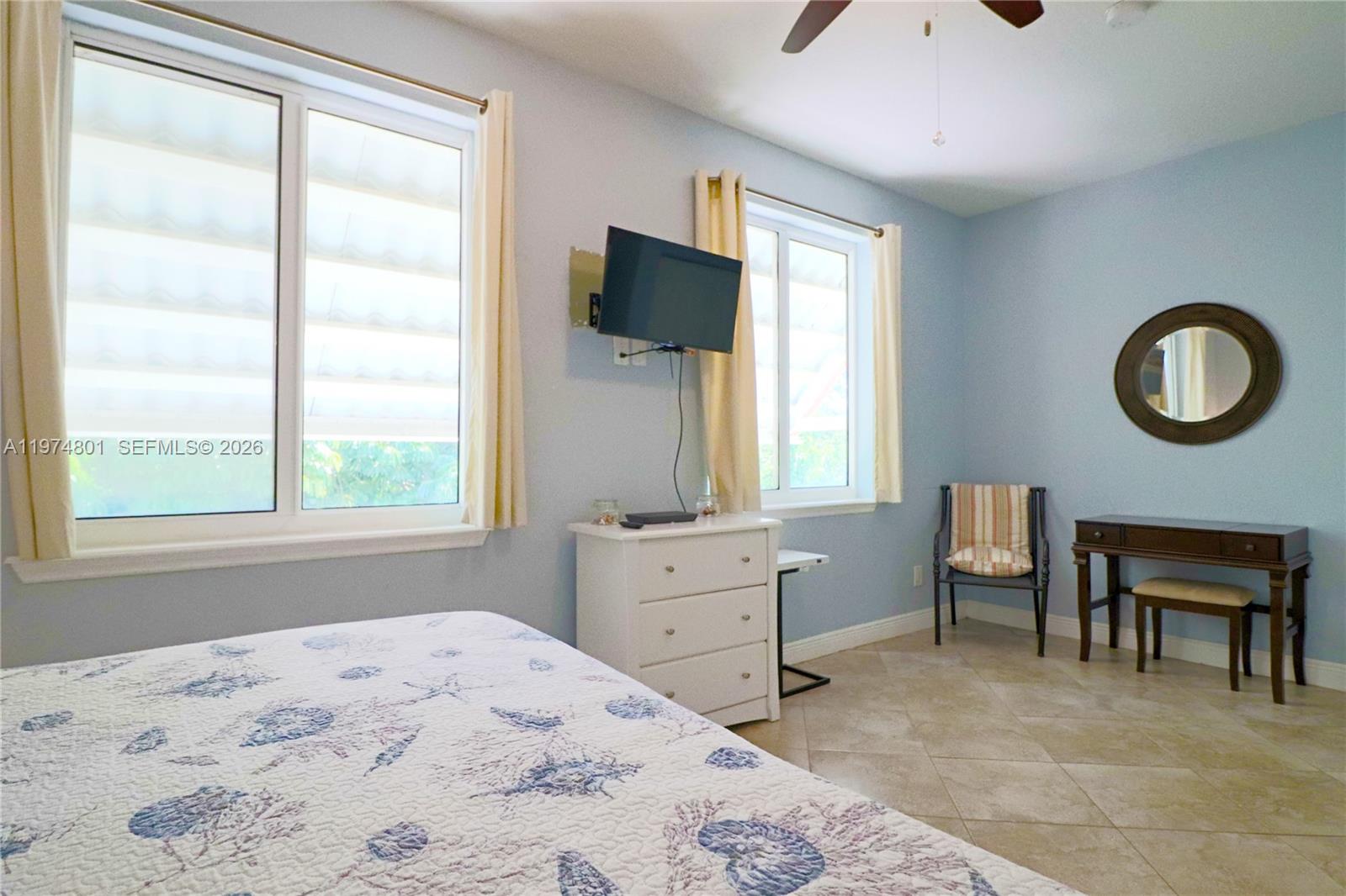 A11974801 Property Photo 35