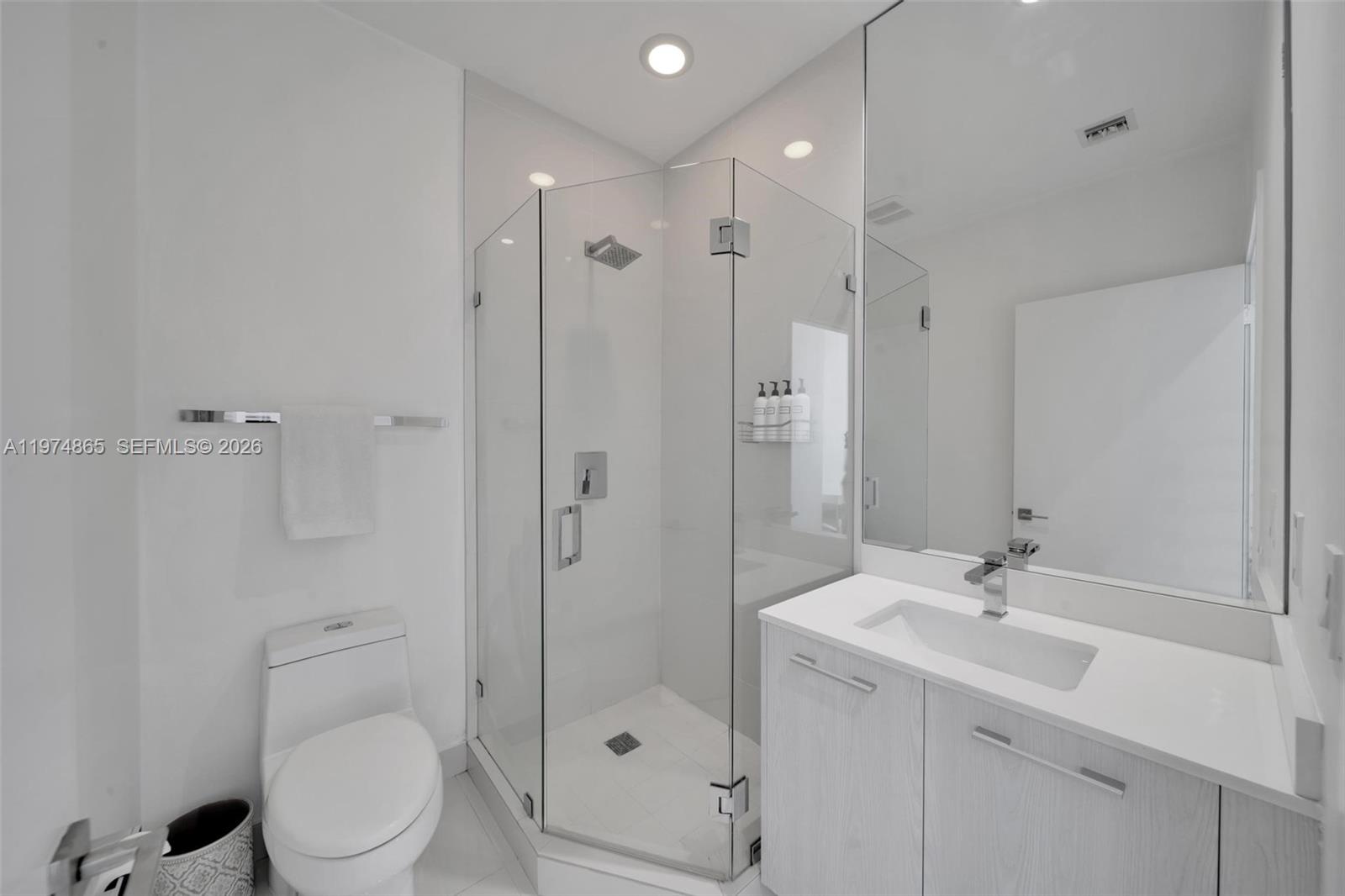 55 Sw 9th St 4406 Property Photo 36