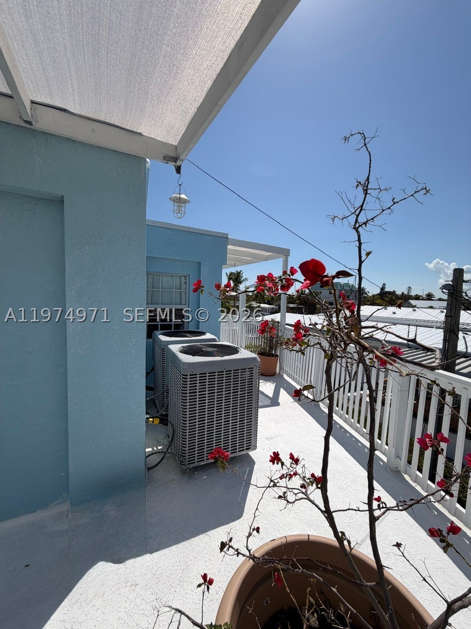 212 Banyan Ln Property Photo 33
