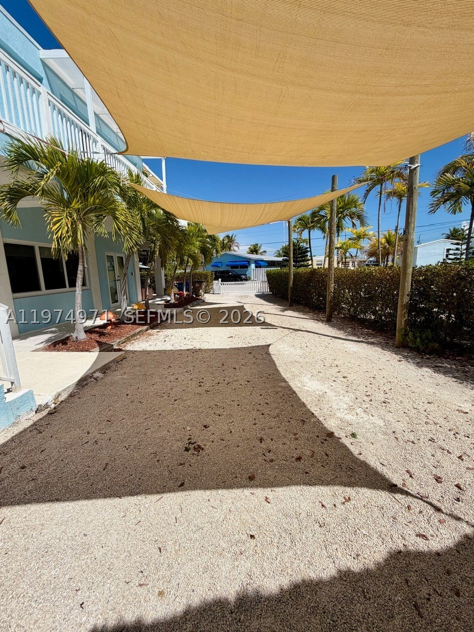 212 Banyan Ln Property Photo 35