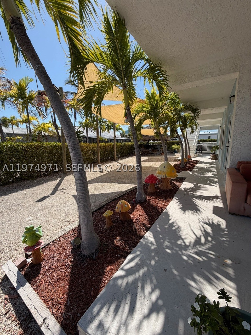 212 Banyan Ln Property Photo 42