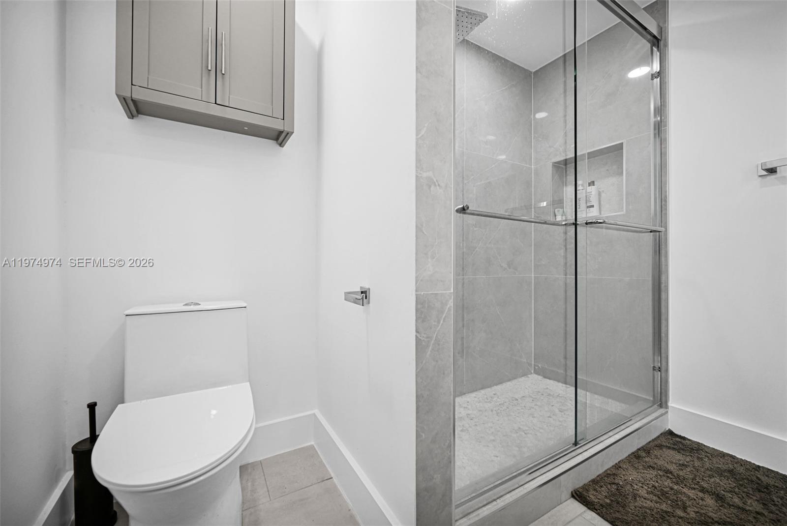 1021 Ne 82nd Ter Property Photo 16