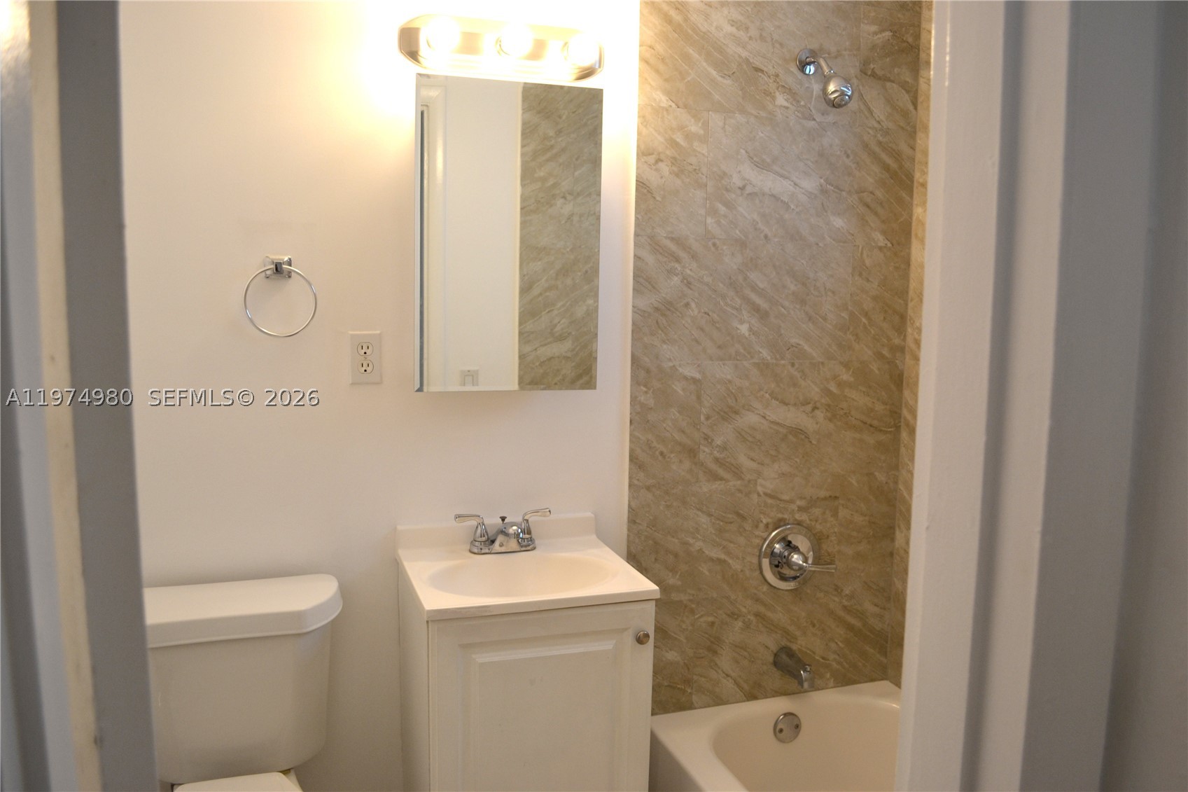 1035 Sw 4th St 2 Property Photo 11