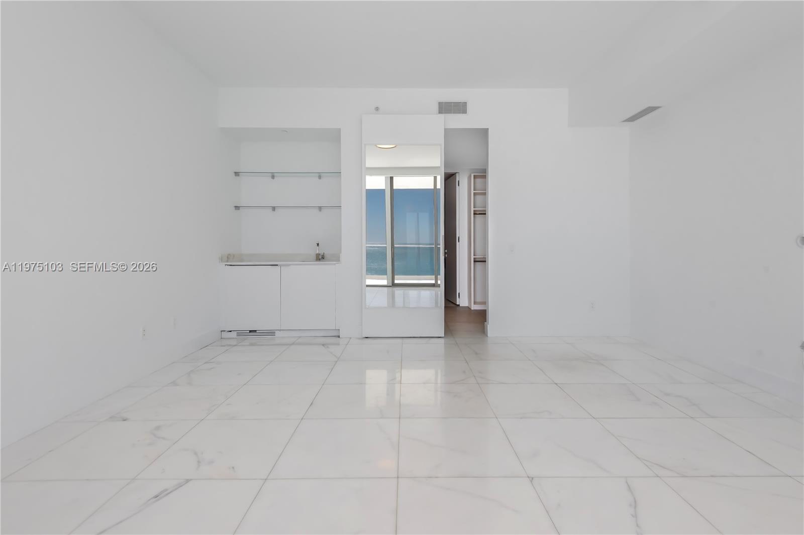 18975 Collins Ave 801 Property Photo 28