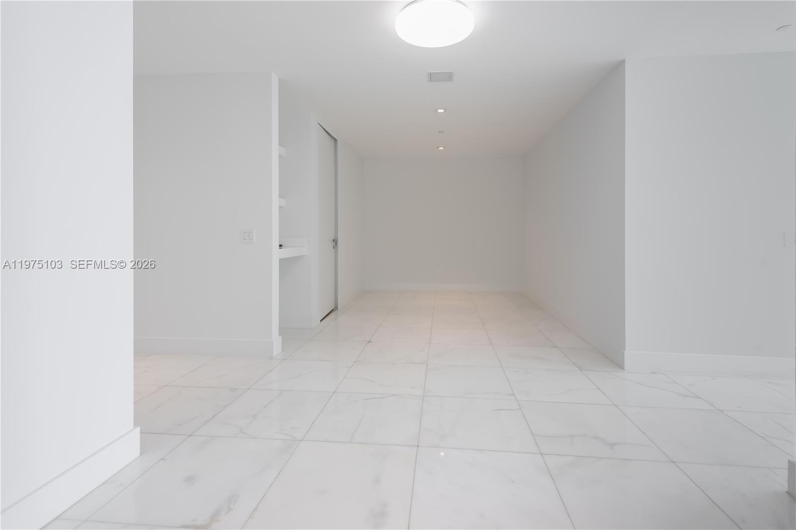 18975 Collins Ave 801 Property Photo 30