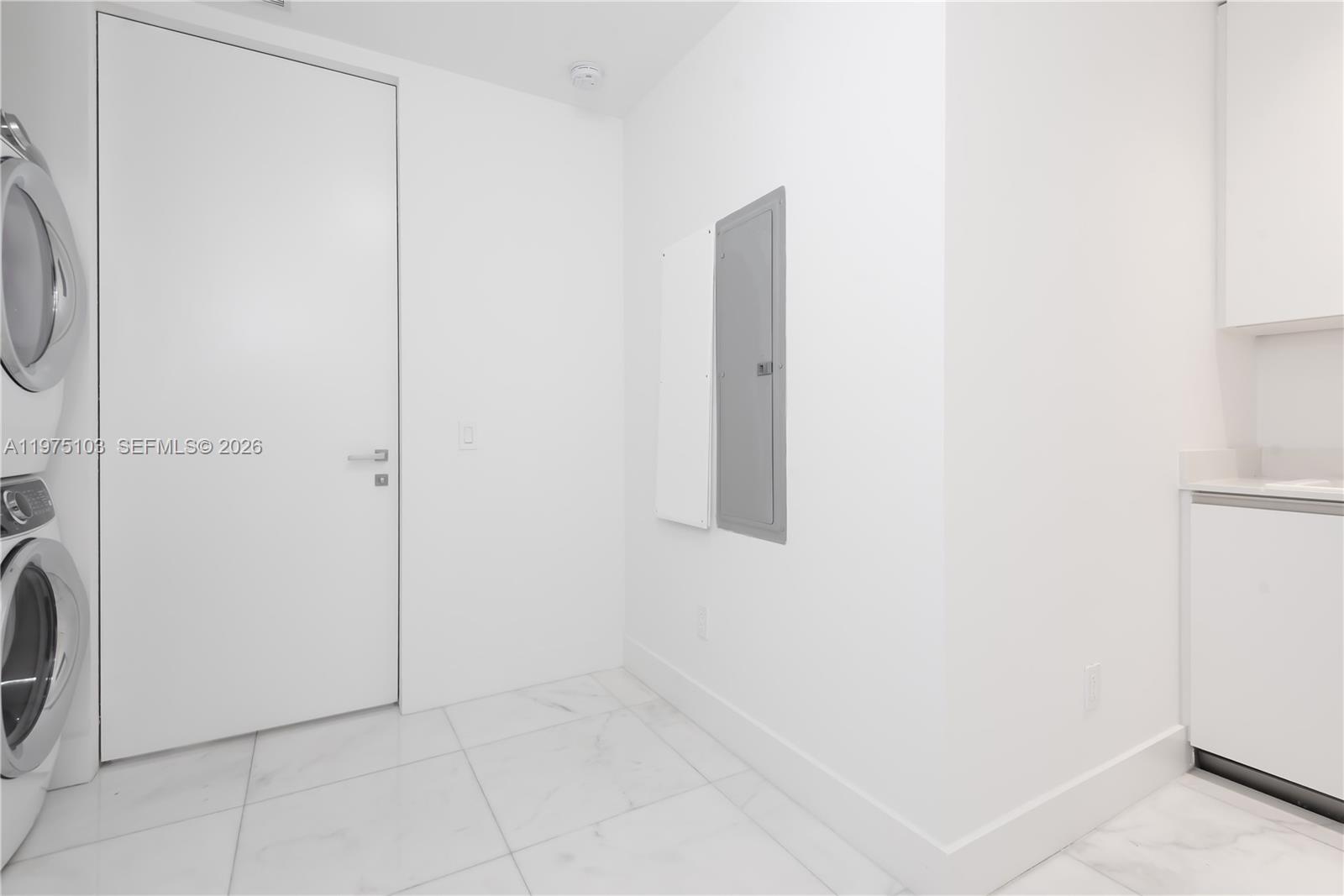 18975 Collins Ave 801 Property Photo 36