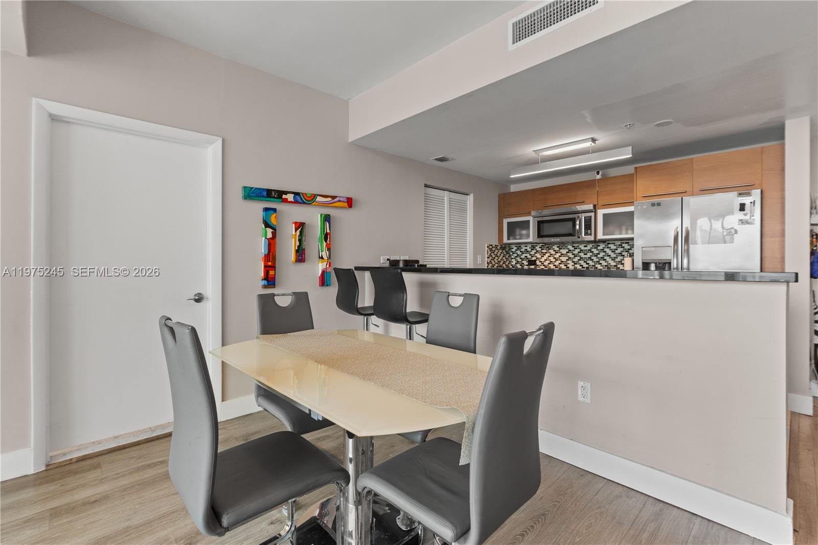 244 Biscayne Blvd 2410 Property Photo 7