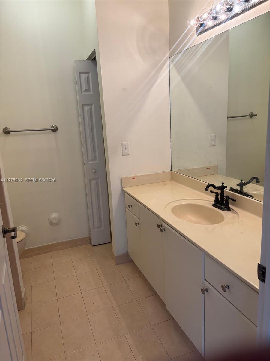 371 Ne 26th Ter 101 Property Photo 10