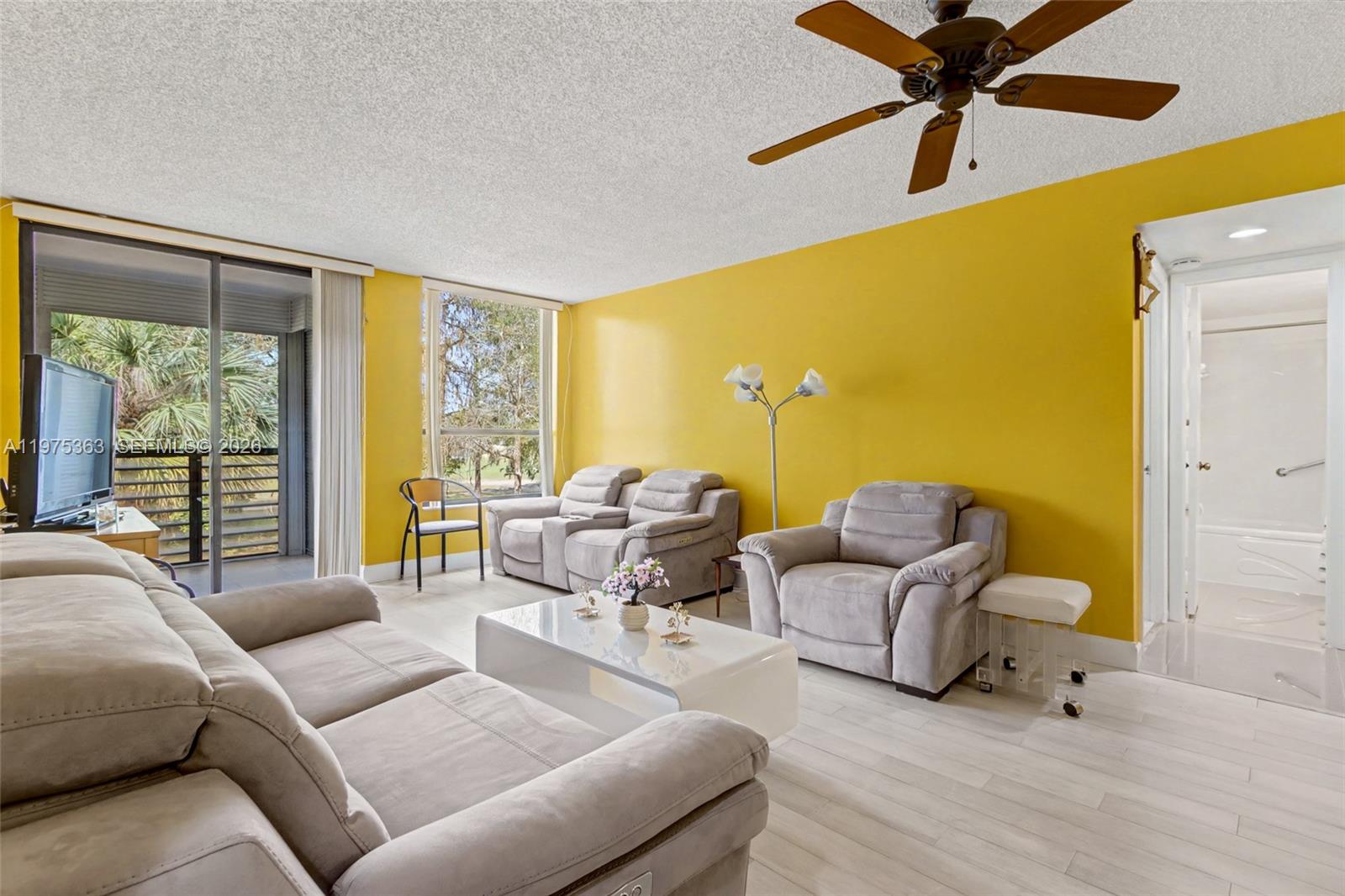 6701 N University Dr 210 Property Photo 5