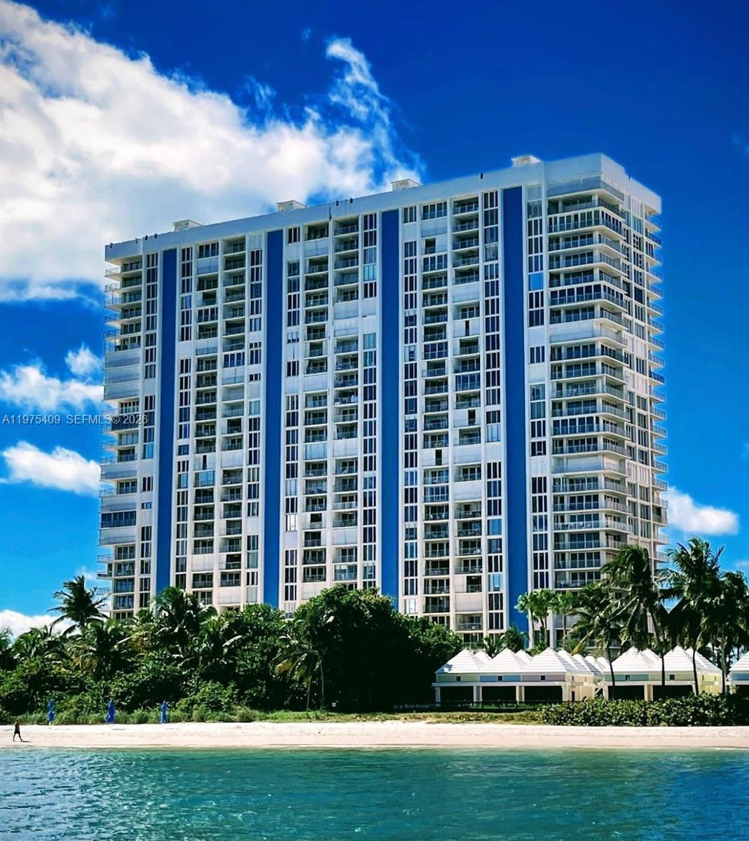 881 Ocean Dr TH7 Property Photo 1